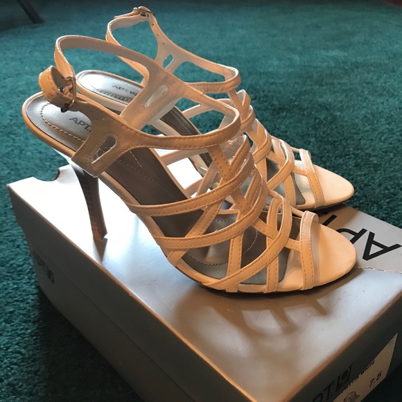 Strappy Heels Shoe NIB - Picture 2 of 4
